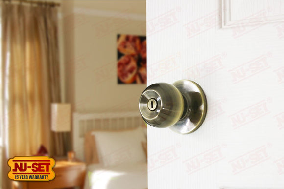 NuSet Dana: Privacy Knob (Antique Brass)